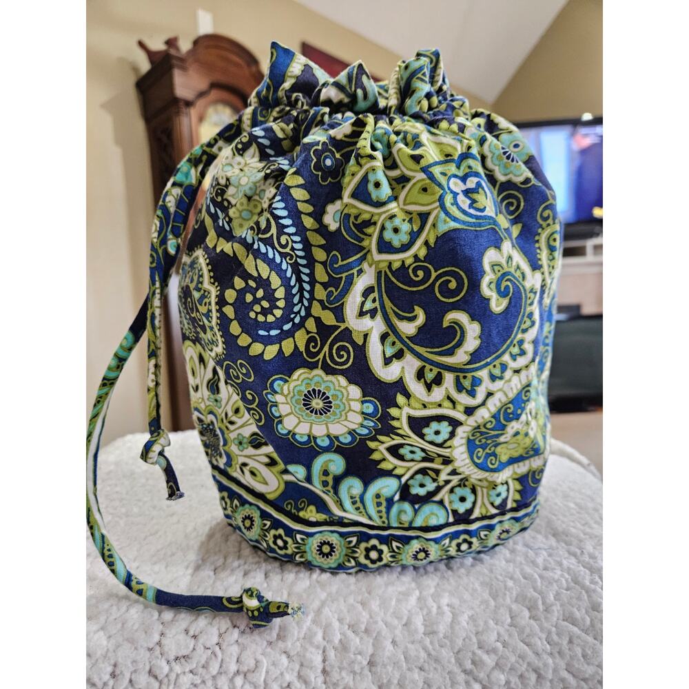 Vera Bradley Plastic Lined Lunch Drawstring Bag Water Proof